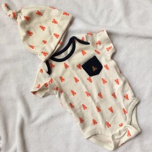 Baby Gap set 3-6 m lobster onesie w/ hat!
